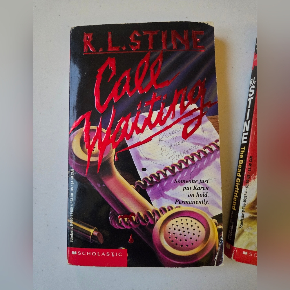 R.L. Stine Vintage Book Bundle โ Call Waiting & The Dead Girlfriend - Picture 2 of 10